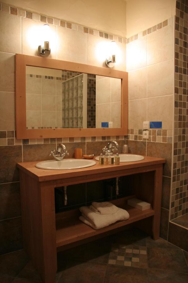 Chalet Matsuzaka - Chambres D'Hotes De Luxe ลาโรซีแยร์ ภายนอก รูปภาพ